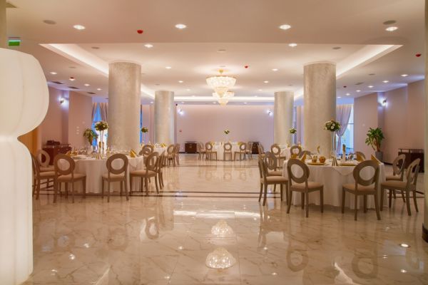 Hotel Univers T (Kluż)